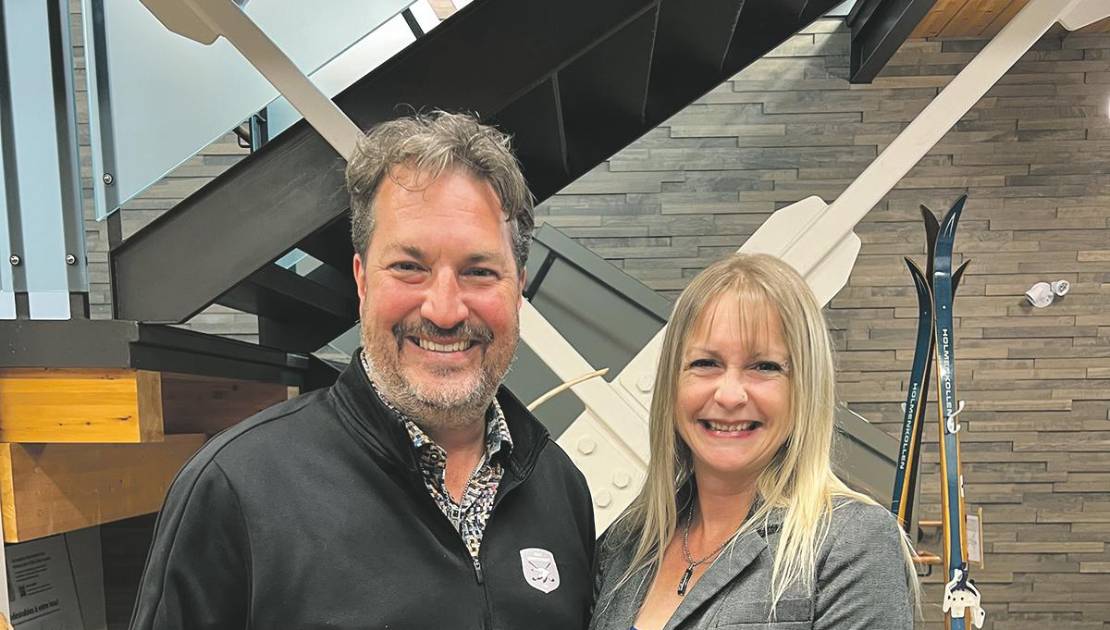 Mathieu Rivest accueille une nouvelle attachée politique Photo : Mme Massé en compagnie de M. Rivest. (Photo de courtoisie)