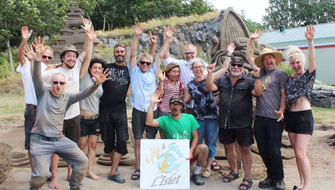 Sable et glace L'Islet prend de plus en plus d'ampleur Le comité organisateur, les sculpteurs et les membres du jury, très satisfaits de cette 9e édition.