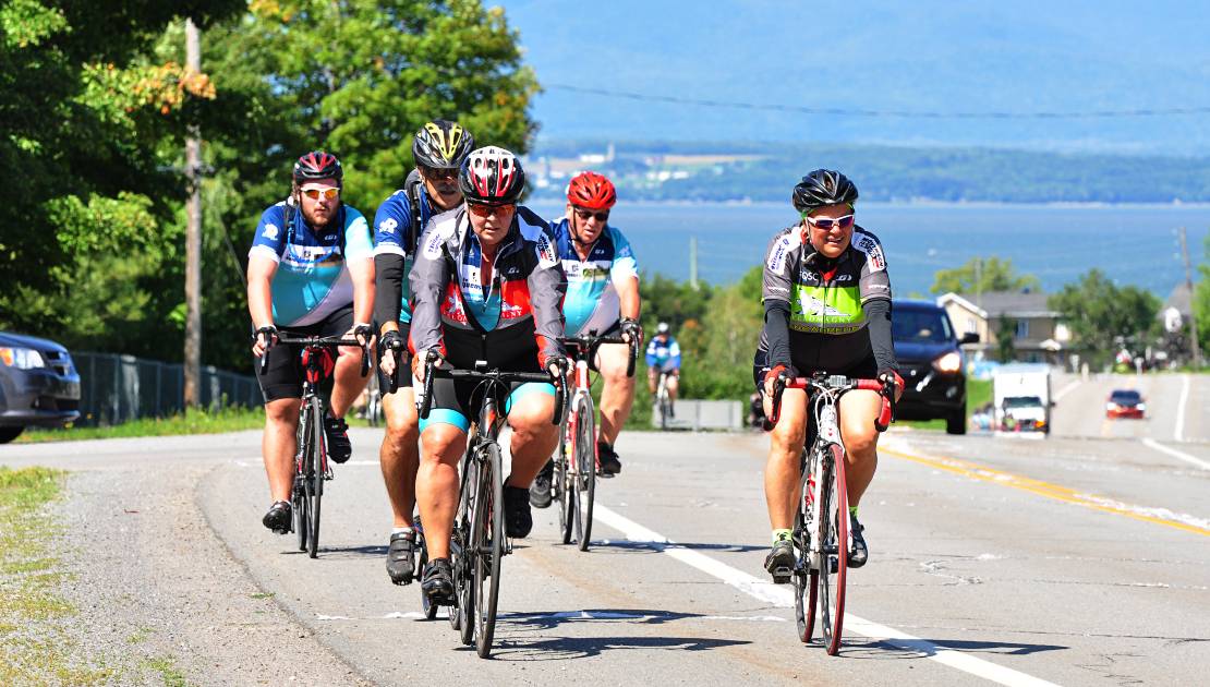 Recherche de survivants du cancer pour la Tournée des Vainqueurs Photo d'une édition antérieure. Crédit photo: Julien Simard.