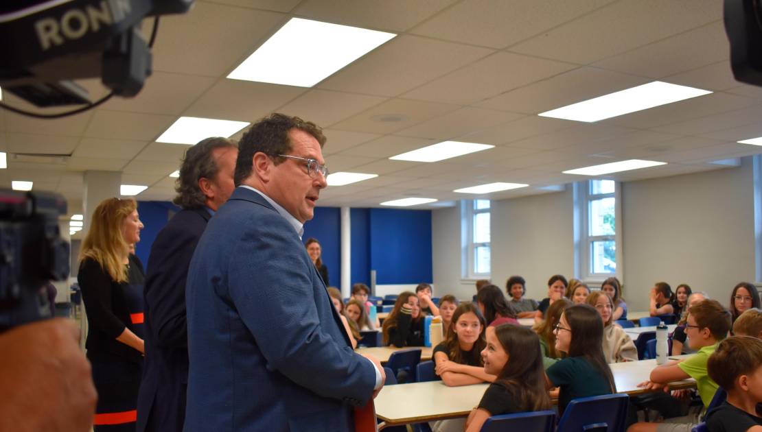 Bernard Drainville visite les élèves de L’Islet Le ministre de l’Éducation en visite à L’Islet