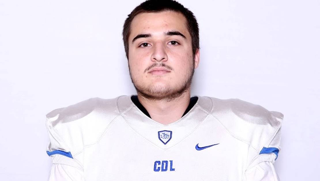 Un jeune de Saint-François jouera au football pour une école américaine Un jeune de Saint-François jouera au football pour une école américaine