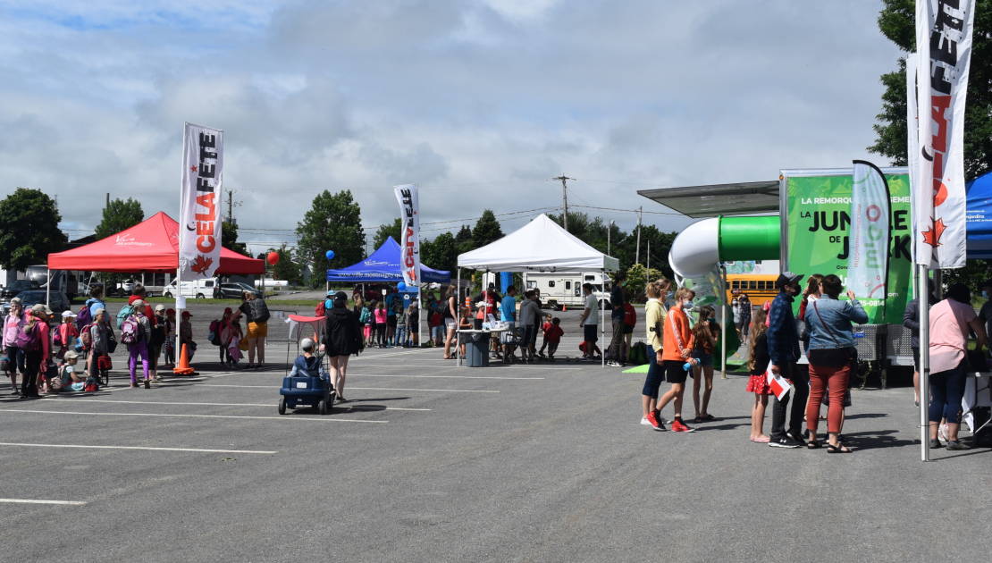 Montmagny a souligné la fête du Canada Les participants de chaque parcours étaient répartis en quatre sous-groupes afin de respecter les normes sanitaires.