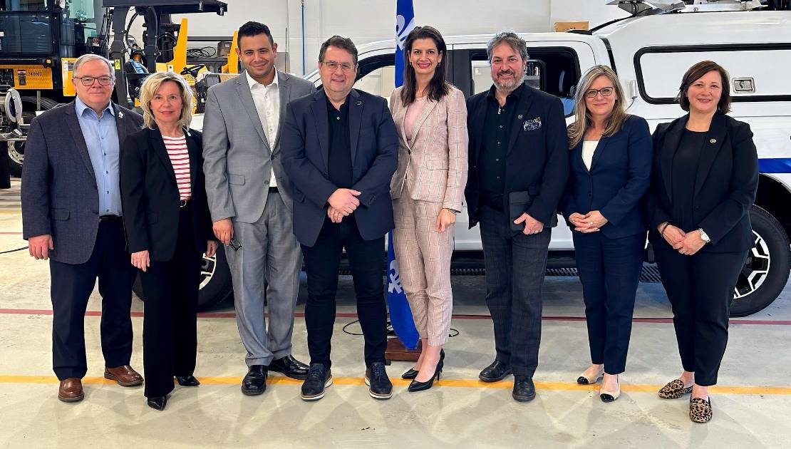 Plusieurs millions investis pour des travaux routiers dans Montmagny-L’Islet Image prise lors de l’annonce. (Photo: Facebook Geneviève Guilbault)