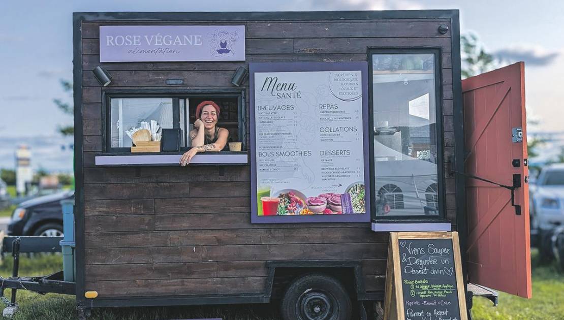 Rose Végane Alimentation : Faire de ses habitudes de vie son entreprise Rose Hamel à son premier événement de la saison à Carleton-sur-Mer. (Photo de courtoisie)