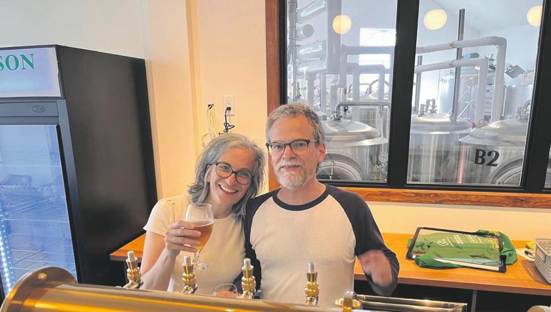 Microbrasserie Le Plongeon : la qualité favorisée à la quantité Les propriétaires. (Photo de courtoisie)