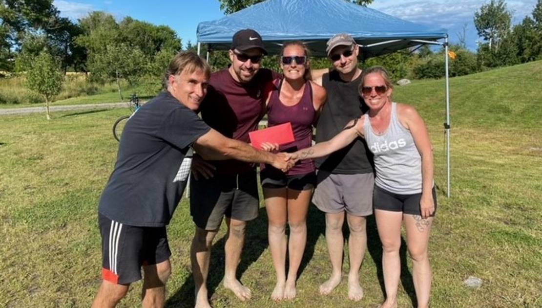 Un succès pour le tournoi de volley-ball au parc Saint-Nicolas Classe C (photo de courtoisie)