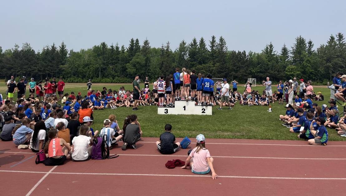 Rendez-vous annuel d’athlétisme au primaire Crédit photo : CSSCS