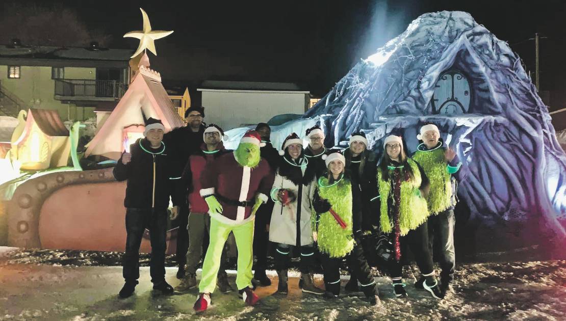 Le défilé de Noël sera de retour L’Équipe de l’Oie Blanche sera de retour avec le Grinch.