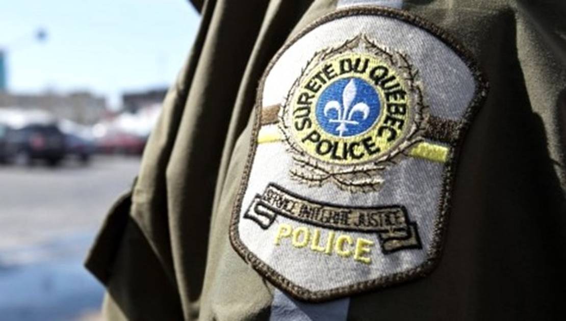 Deux policiers qui n'étaient pas en service procèdent à une arrestation pour capacités affaiblies Deux policiers qui n'étaient pas en service procèdent à une arrestation pour capacités affaiblies