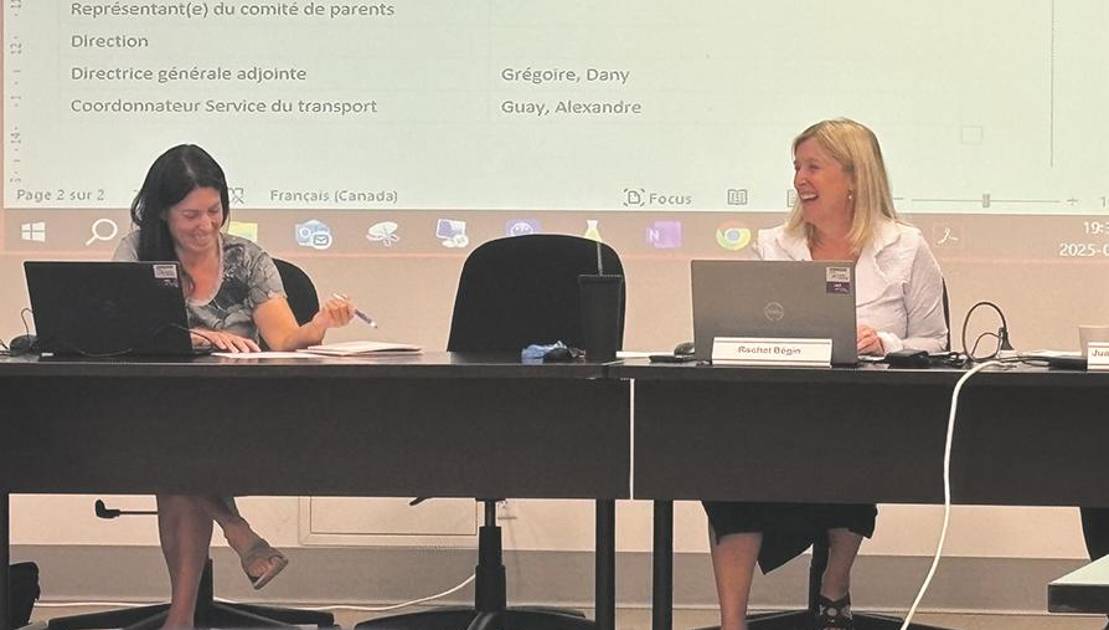 Centre de services scolaire : un budget de 180 M$ pour 2025-2026 La nouvelle présidente, Sylvie Langlois, et la directrice générale, Rachel Bégin, lors de la dernière séance du conseil d’administration.