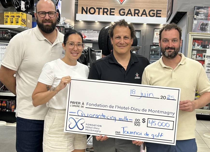 45 000 $ pour la Fondation de l’Hôtel-Dieu de Montmagny Le président d’honneur François Grandisson et le comité organisateur, Maxime Bernier, Cloé Lessard, Luc Gosselin et Marie-Christine Guimont (absente sur la photo). (Photo de courtoisie)