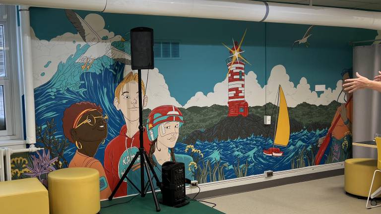 $!Une portion de la murale à l’école secondaire Bon Pasteur de L’Islet. Crédit photo : Édouard Bérubé.