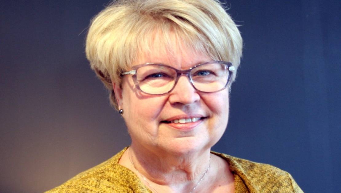 Mme Ginette Ouellet Desbiens.
