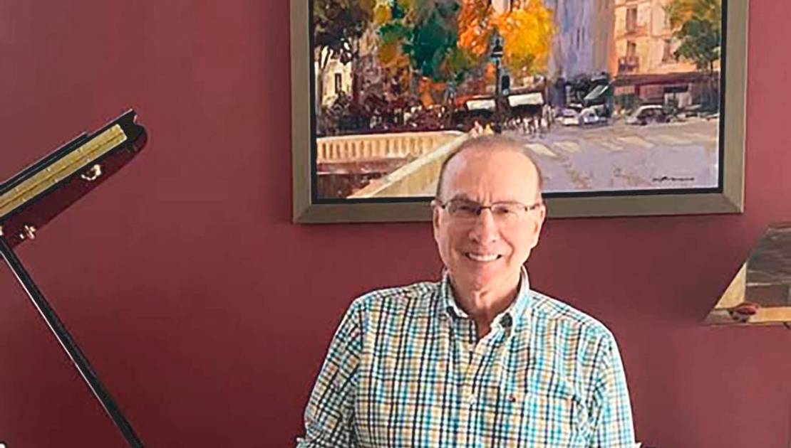 Le Port-Jolien Pierre Chouinard a récemment fait un don de près de 100 000 $ à la Fondation du Cégep de La Pocatière pour le projet. Crédit photo : Comité citoyen - Sauvons notre piscine 2.0.