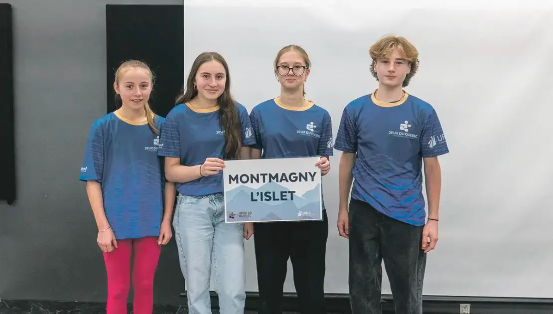 Quatre des cinq jeunes magnymontois qui représentent la région aux Jeux du Québec. Photo de courtoisie.