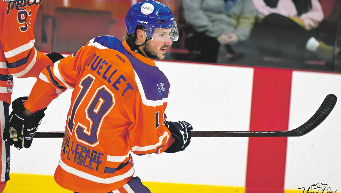 Édouard Ouellet s’est distingué pour le Pavage Jirico avec une performance de quatre points dans la victoire des siens. Crédit photo : Yannick David