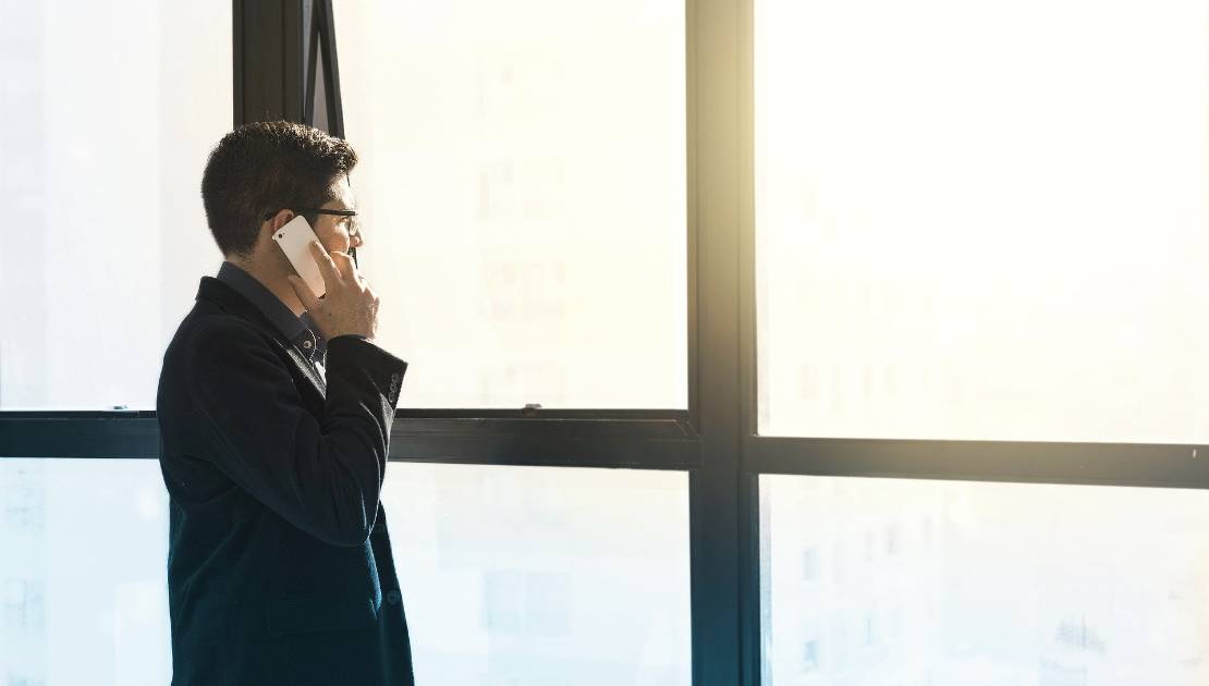 Le 9-8-8 : une ligne téléphonique pour la prévention du suicide au Canada?