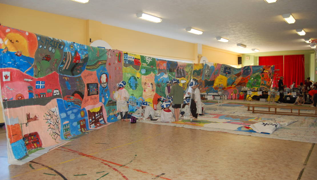 Une infime section de la Francoderole était exposée dans le gymnase de l’école Saint-Jean.