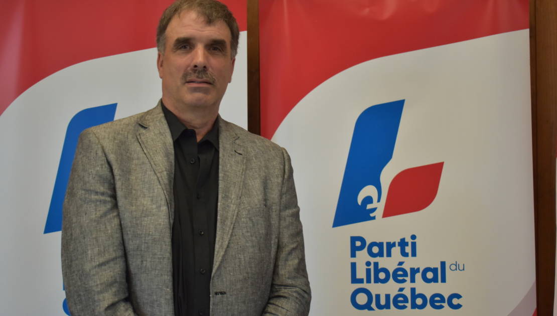 Sylvain Lemieux lors de l'annonce de sa candidature.