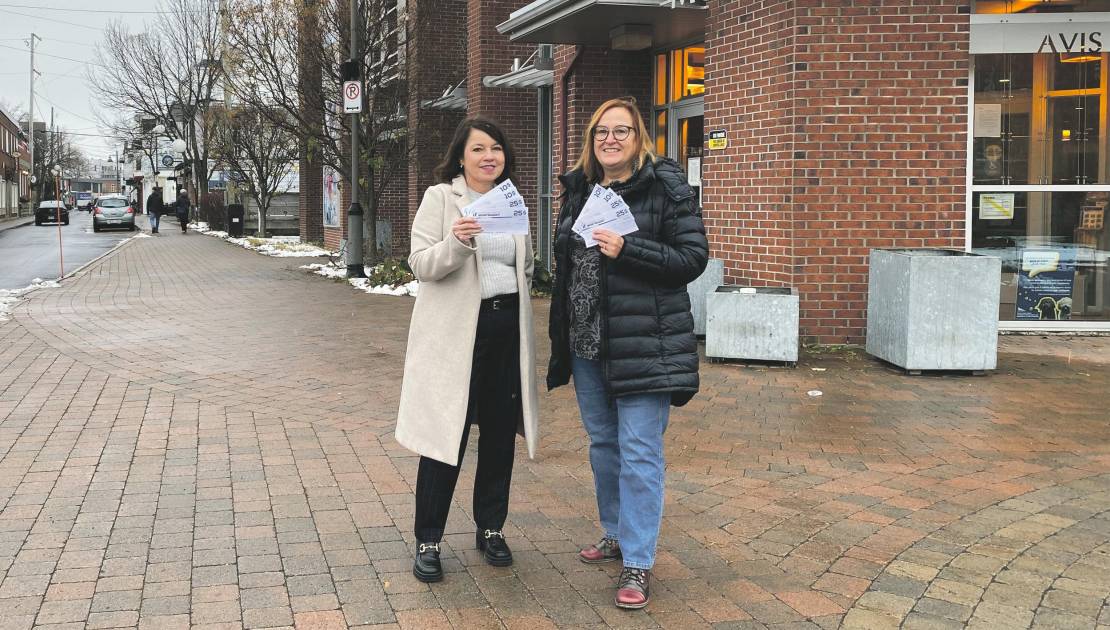 Anie Beaudet, SDÉ de Montmagny, et Nicole Robert, CCIM. (Photo de courtoisie)