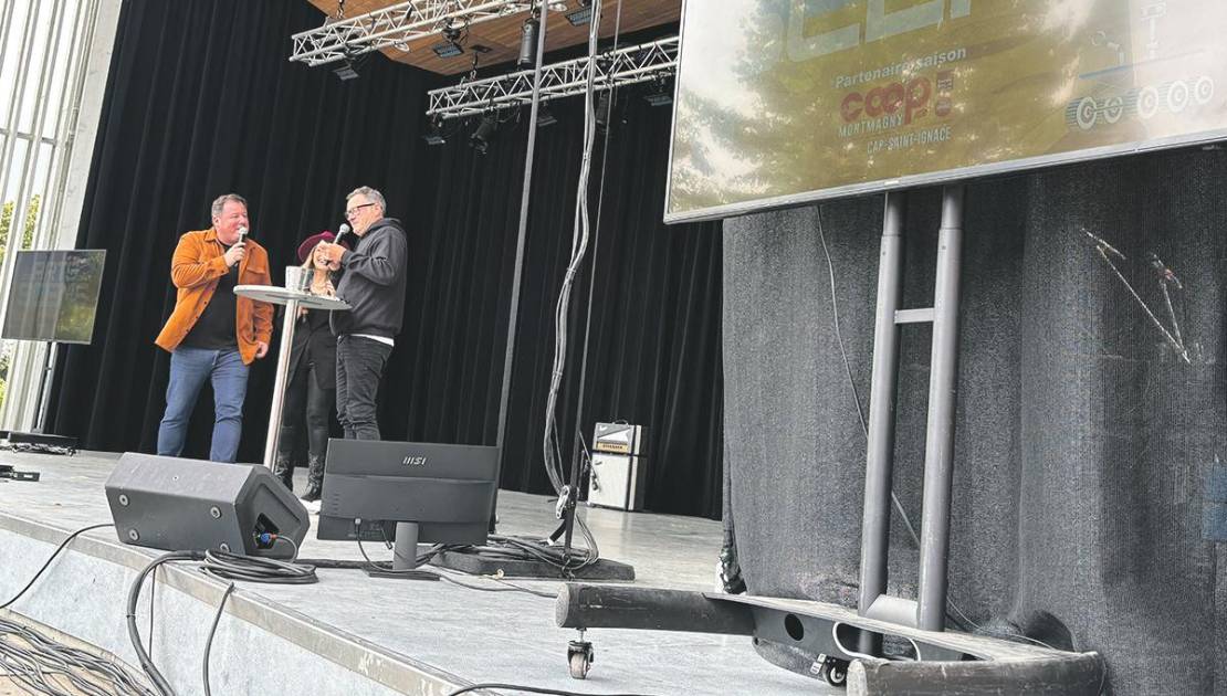 Stéphane Fallu en compagnie de Maxime Landry et d’Annie Blanchard.