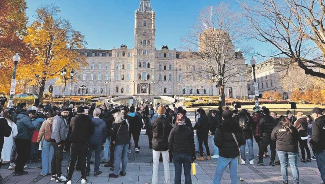 Les représentants à la colline parlementaire. Photo de courtoisie.