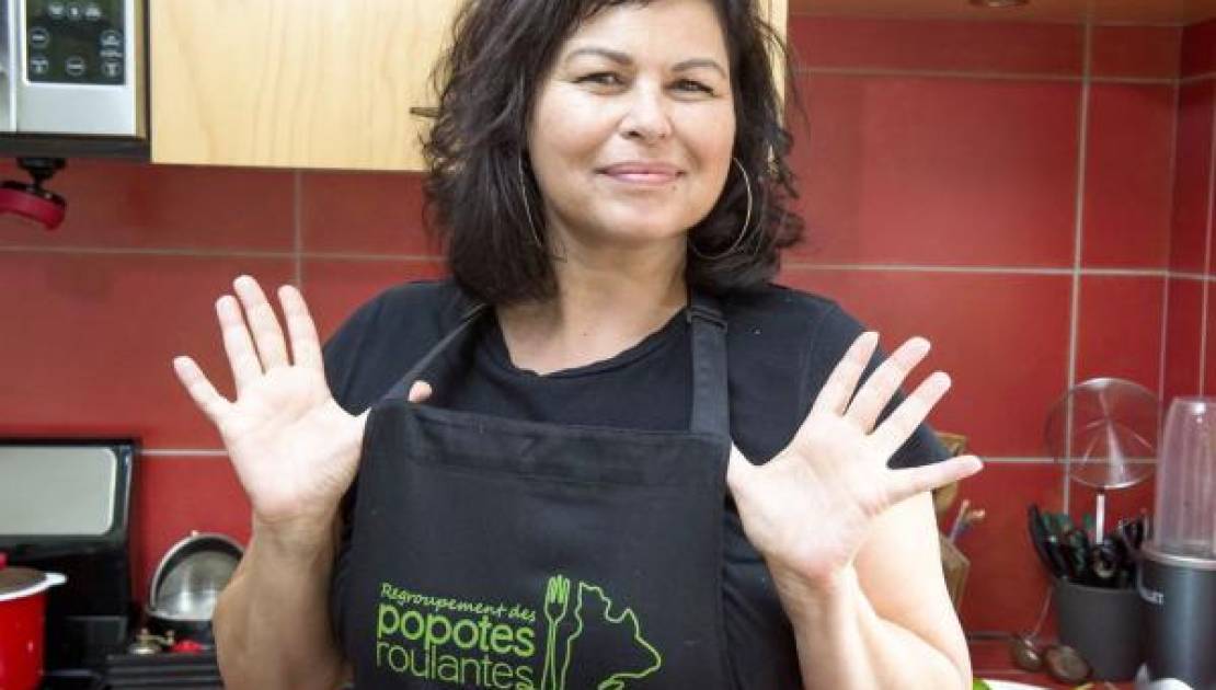 La comédienne, Dominique Pétin, est porte-parole du Regroupement des popotes roulantes depuis trois ans.
