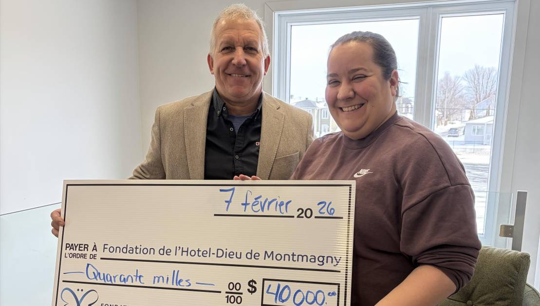 Dominique Lizotte, président d’Optimétal 360 et président d’honneur du 24e souper-bénéfice, et Annick Bélanger, directrice générale de la Fondation de l’Hôtel-Dieu de Montmagny.