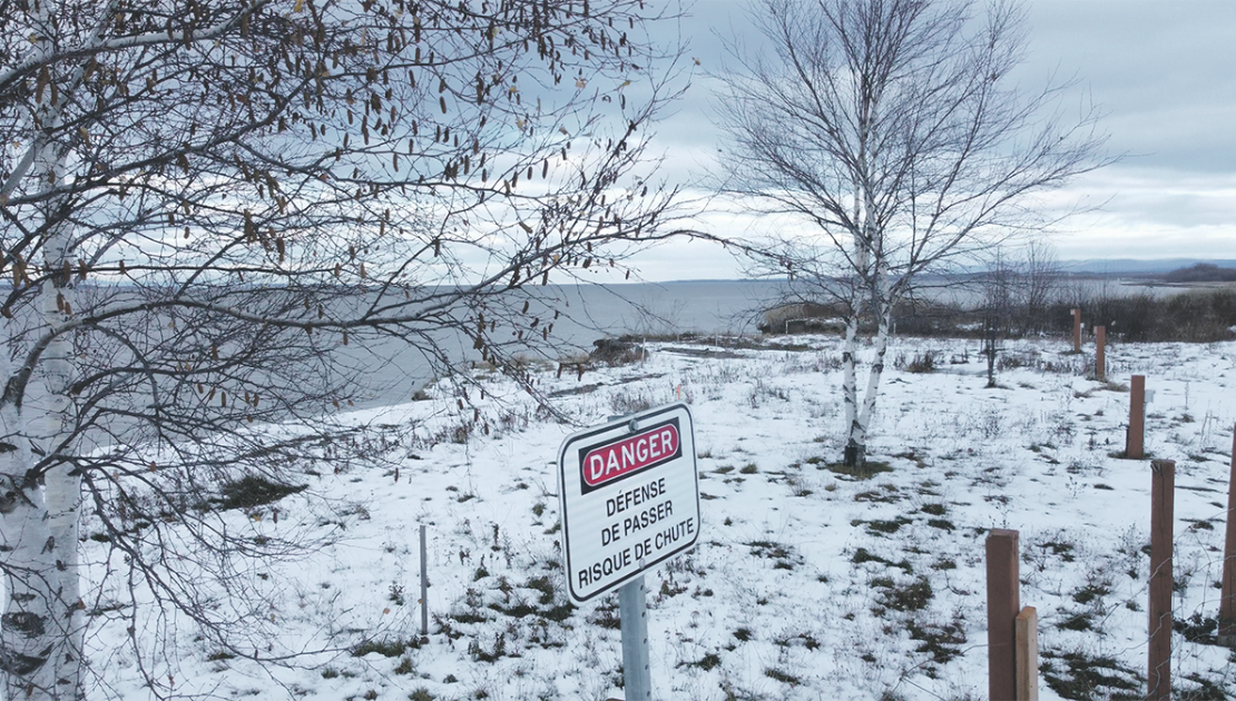 Le Camping a reculé à plusieurs reprises sa clotûre dans les dernières années à cause de l’érosion des berges.