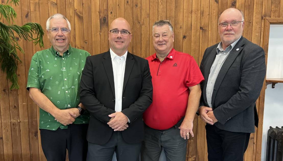 De gauche à droite, Gilles Labrecque, Stéphane Lévesque, Jean-Pierre Lebel et Normand Caron. Crédit photo : Édouard Bérubé.