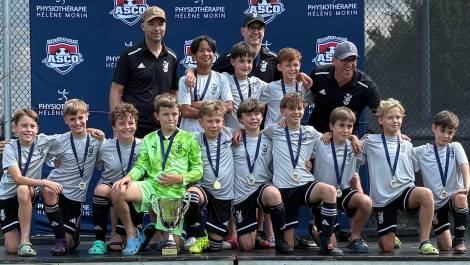 L’équipe U12 Lévis-Est de Montmagny a remporté son premier tournoi de la saison. Crédit photo : Guillaume Larochelle.