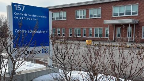 Fermeture d’écoles : Le Centre de services scolaire reporte l’adoption de sa politique