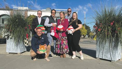 Les partenaires et organisateurs du défilé. (Photo de courtoisie)