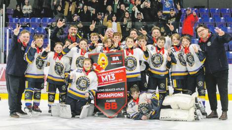 L’équipe de l’Express Rive-Sud M13 BB1 qui participera au Tournoi international pee-wee de Québec en février. Crédit photo : James Létourneau.