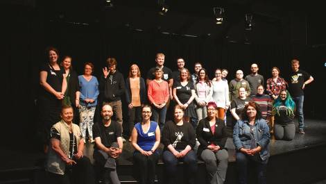 Plusieurs auteurs et collaborateurs du projet lors du lancement.