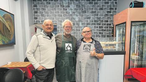 De gauche à droite : François Labelle, Guy Duguay et Daniel Julien. Crédit photo : Édouard Bérubé.