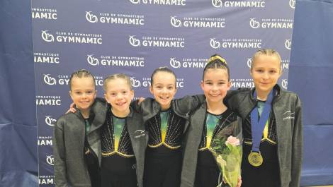 Quelques gymnastes lors de la compétition. (Photo de courtoisie)