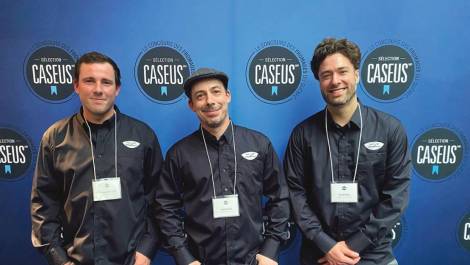 Damien Boscher, fromager, Yoann Gach, maître-fromager et David Huot, fromager, de la Fromagerie de l’Isle. (Crédit : Facebook de l’entreprise)