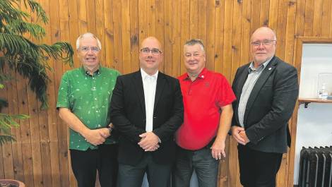 De gauche à droite, Gilles Labrecque, Stéphane Lévesque, Jean-Pierre Lebel et Normand Caron. Crédit photo : Édouard Bérubé.