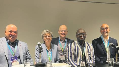 Le panel d’animateur au congrès de la Fédération québécoise des municipalités. Photo de courtoisie.