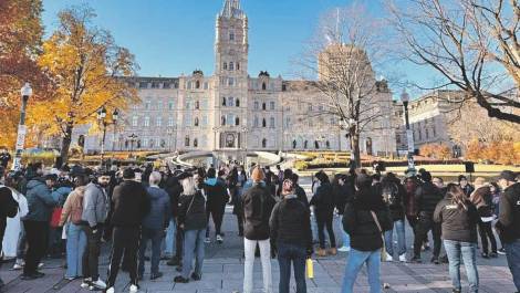 Les représentants à la colline parlementaire. Photo de courtoisie.