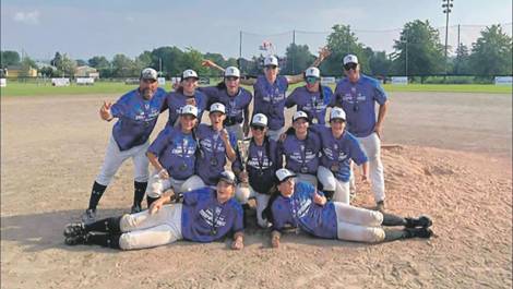 Les Tornades de Laval 21UAF ont remporté le tournoi. Crédit photo : David Thibault.
