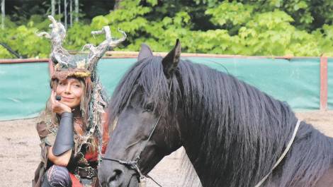La directrice artistique Marie-Claude Bouillon lors de la présentation du spectacle de 2023. (Photo d’archives)