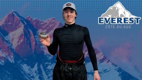 L’attaquant vétéran de l’Everest, Xavier Fournier, a fait un tour du chapeau dans la partie de samedi à Rivière-du-Loup. Crédit photo : Everest de la Côte-du-Sud.