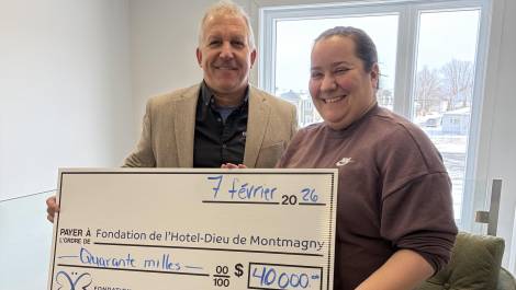 Dominique Lizotte, président d’Optimétal 360 et président d’honneur du 24e souper-bénéfice, et Annick Bélanger, directrice générale de la Fondation de l’Hôtel-Dieu de Montmagny.