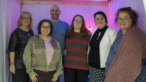 Tous ceux qui ont contribué à la salle sensorielle. Photo de courtoisie.