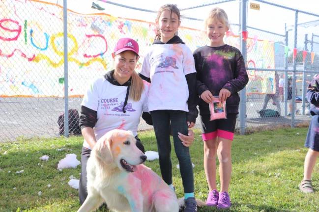 $!Course aux couleurs du Sud : Plus de 200 coureurs colorés