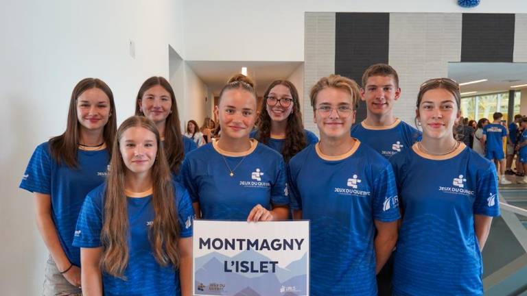 Les athlètes de Montmagny-L’Islet lors d’une rencontre des jeunes de Chaudière-Appalaches. (Photo de courtoisie)