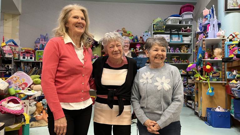 La résidence Malette a reçu son chèque à la conférence de presse. Crédit photo : Édouard Bérubé.