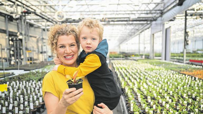L’horticultrice, autrice et chroniqueuse Mélanie Grégoire. Photo de courtoisie.